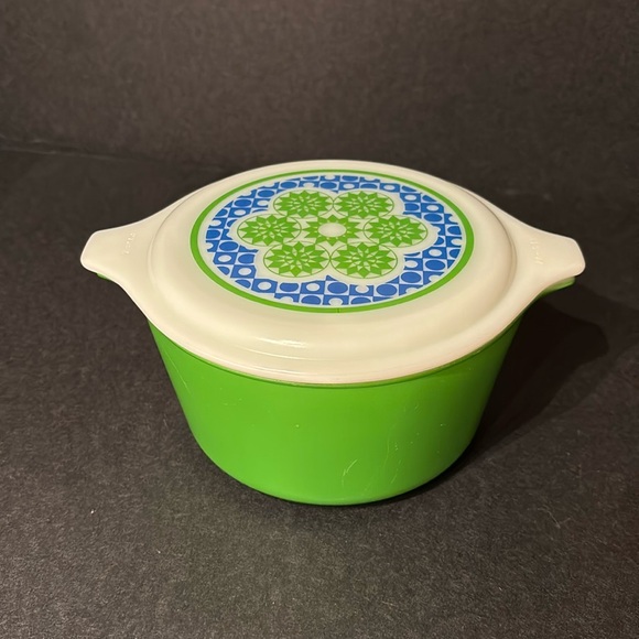Pyrex | Kitchen | Rare Vintage Pyrex Crazy Quilt Qt Casserole | Poshmark